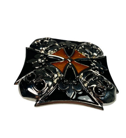 Buckle, Skärpspänne Malterserkors och skallar