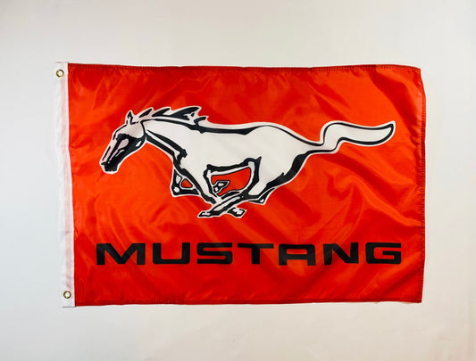 Flagga Mustang Röd