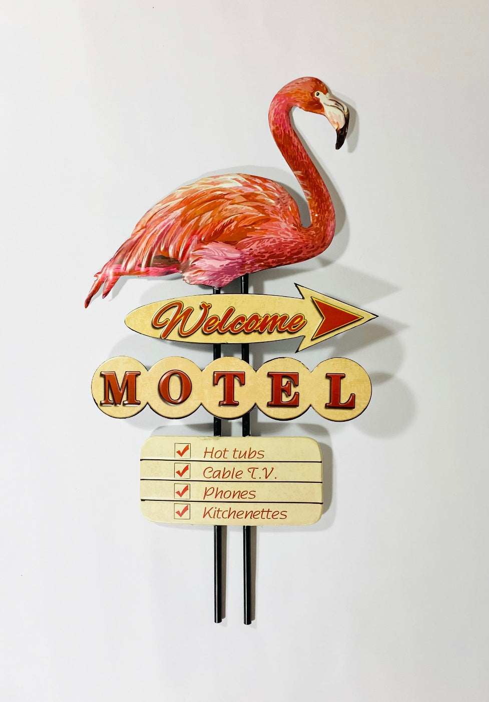 Skylt Flamingo Motel på rörställning